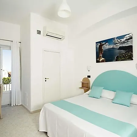 Carmencita Hotel 3*
