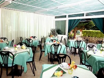 Carmencita Hotel
