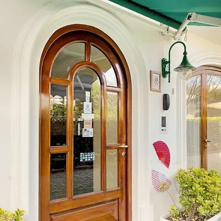 Carmencita Hotel